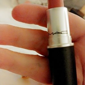 Max lipstick colourpop lippies